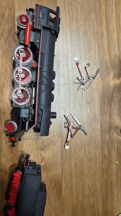 Parowóz BR 23 001 PIKO H0 1:87 z węglarką