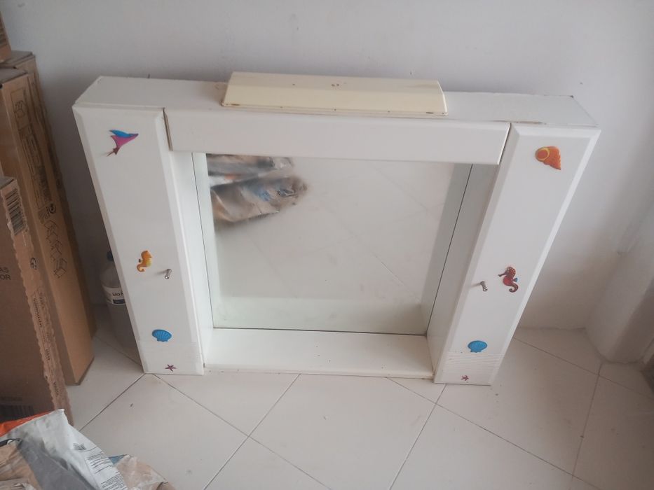 1  Espelho  90 L x A 73