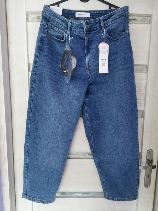 Nowe spodnie typu baallon rozm. 4r