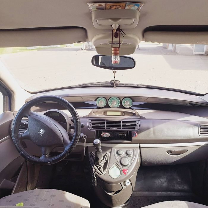 Peugeot 807. 2.0 бензин 2005р.