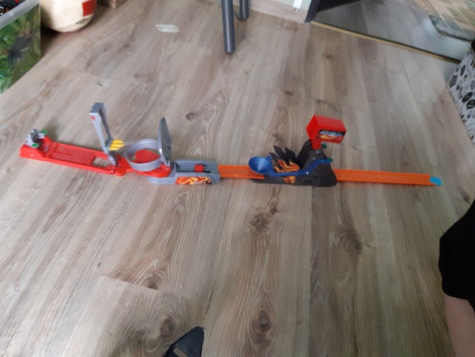 Tor hot wheels