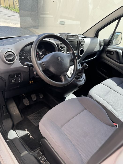 Peugeot Partner 1.6 HDi Diesel – 2016 – Long – 3 Lugares