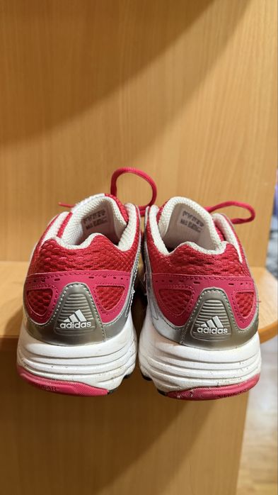 Кроссовки adidas