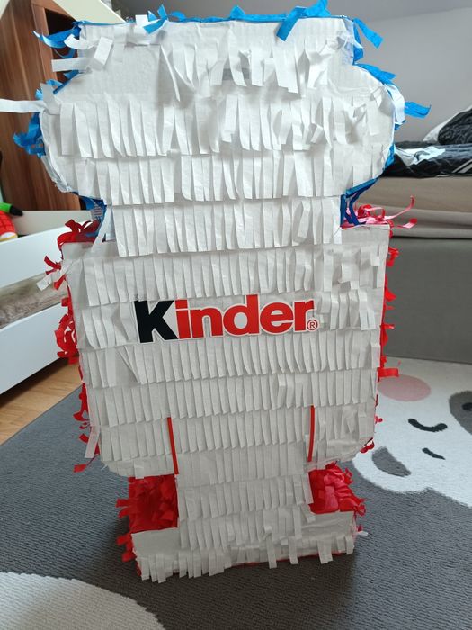 Piniata Kinder Robot