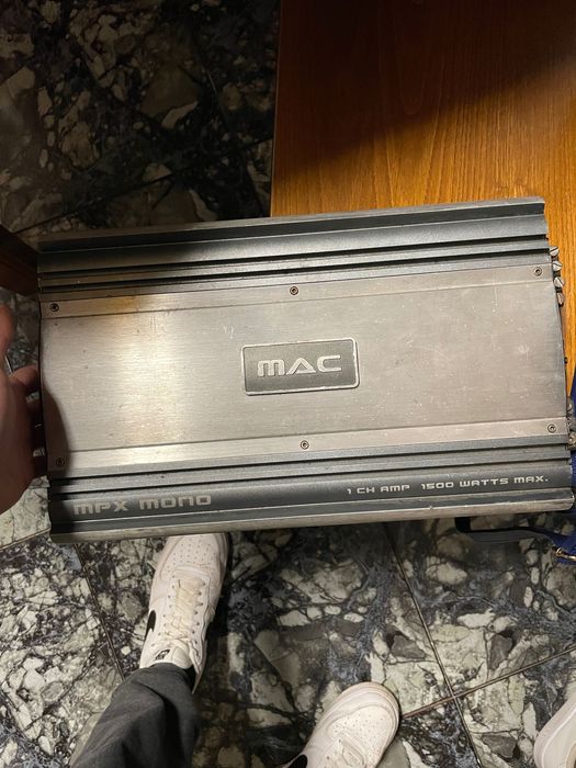 Subwoofer + Amplifier64297807765378121