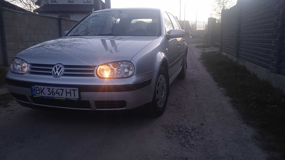 Продам  надійний гольф 4