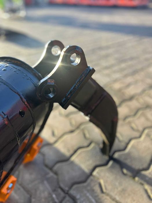 Ripper Maciço para Mini Giratórias HT12 – 200€ (IVA incluído)