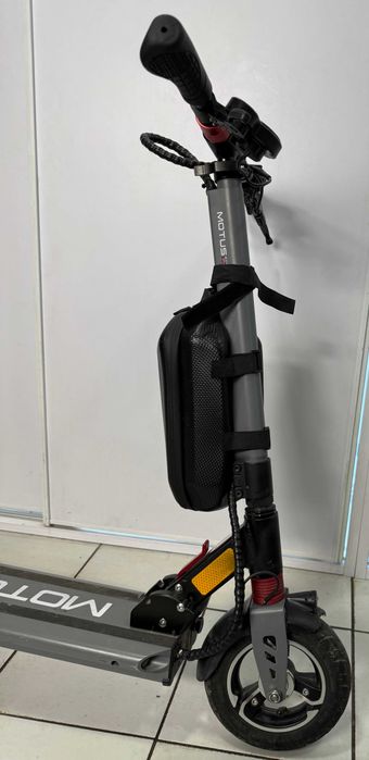 Hulajnoga elektryczna Motus PRO 8.5 LITE 350W 35km + Torba/Sakwa