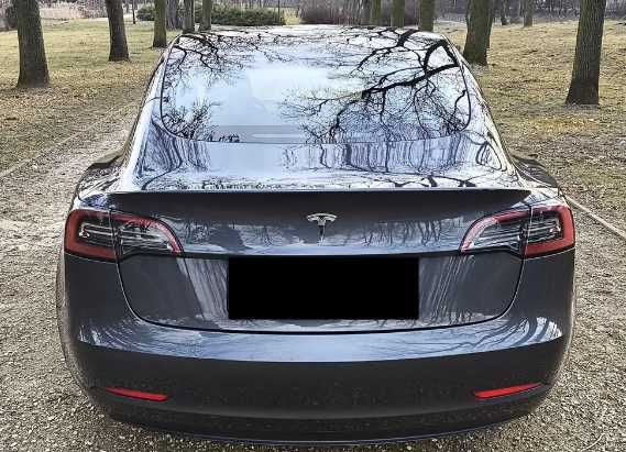 Tesla model 3 2022 Long range