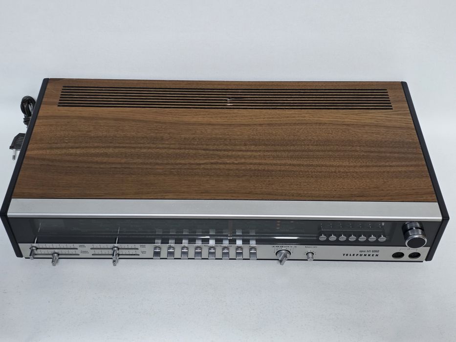 Receiver Vintage reparado Telefunken