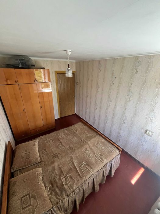 Продам трикімнатну квартиру