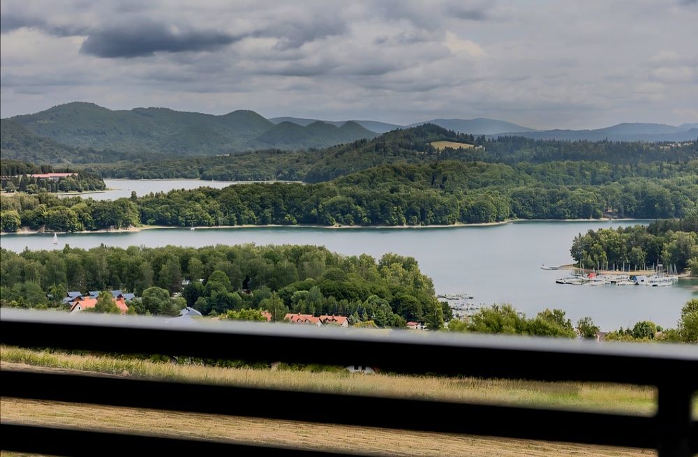 ,,Kiczara"Domki/pokoje nad J.Solińskim -punkt widokowy Polańczyk