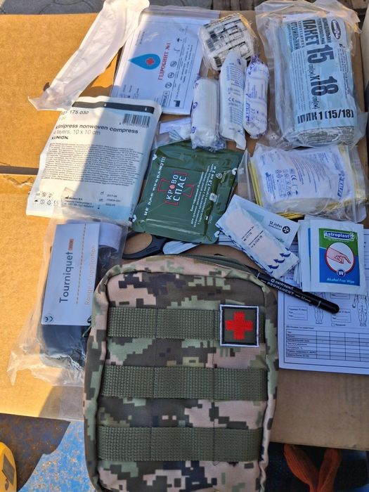 Тактична аптечка IFAK укомплектована підсумок MOLLE піксель