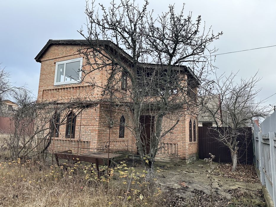 будинок біля міста розсрочка