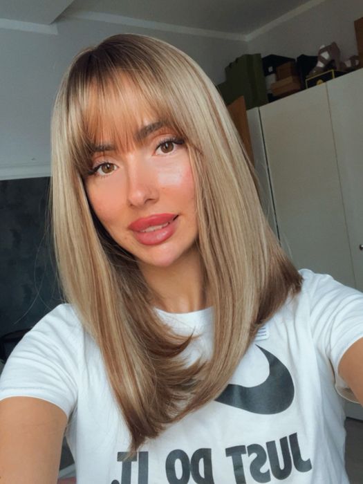 Peruka blond gęste włosy pasemka balejaż grzywka ombre brąz nowa
