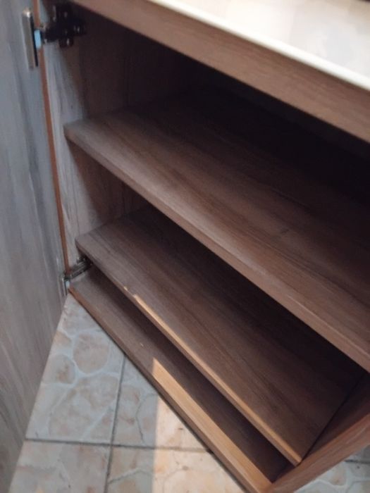 Movable Entry Console65729374285315122