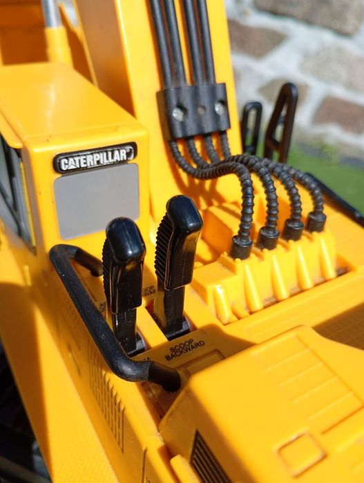 Escavadora CAT Caterpillar