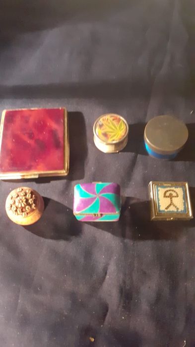 Guarda joias em bom estado