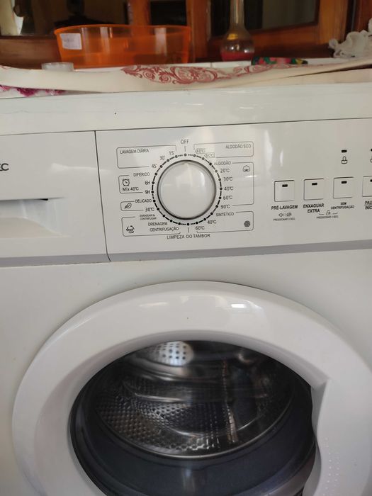 Maquina de lavar a roupa