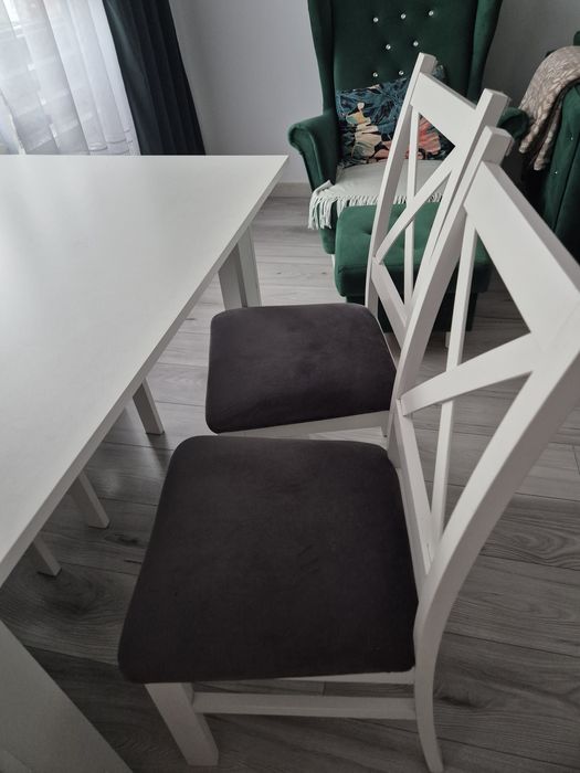 Stół + 4 krzesła