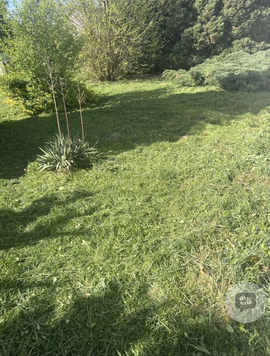 Koszenie trawy i wykonywanie opryskow