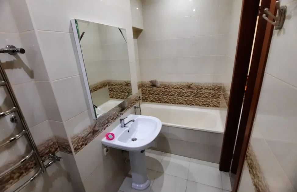 2 кім в ЦЕГЛІ з кухнею 10 м2 район НЕЗАЛЕЖНОСТІ (ТИТОВА) (717257)