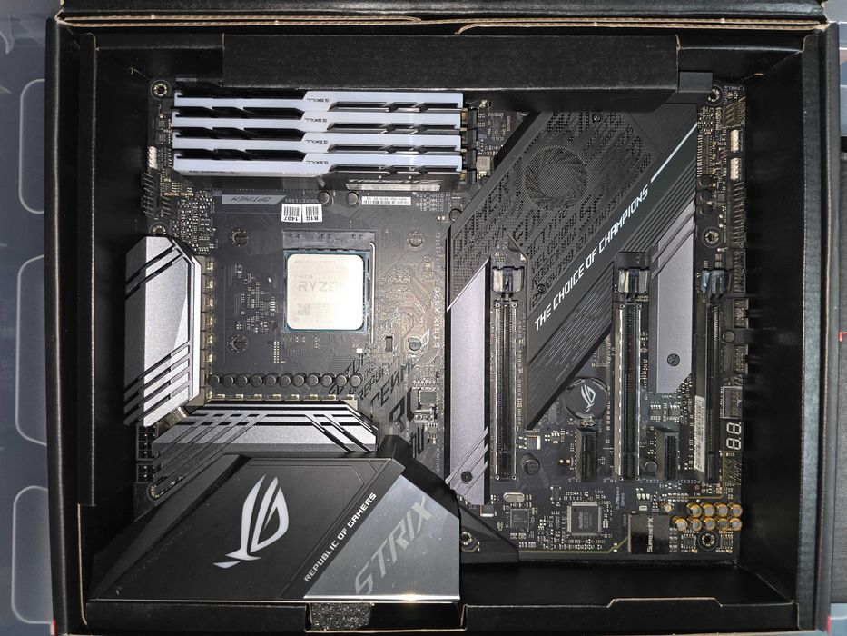 Bundle: AMD Ryzen 9 5900X + ROG STRIX X570-E + G.Skill 32GB DDR4 B-die