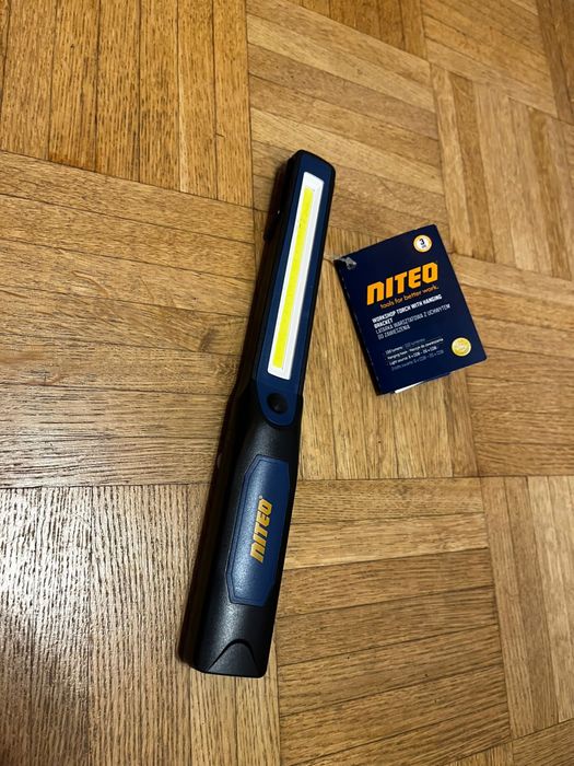 Lampka ledowa warsztatowa