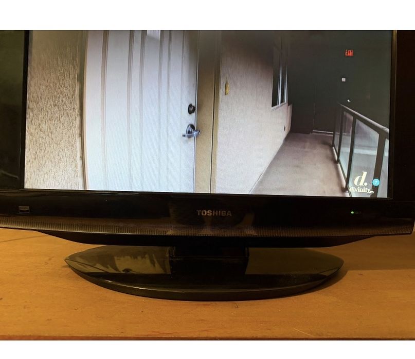 Televisao com suporte