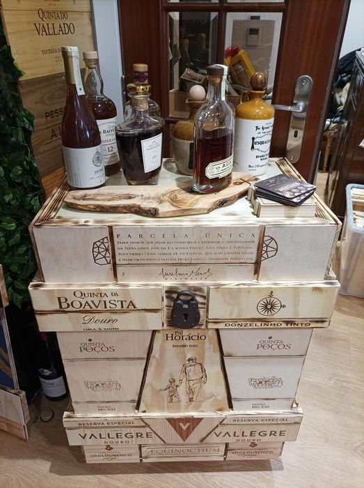 Móveis garrafeira personalizados e originais