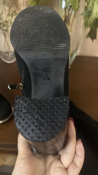 Сапожки жіночі замшеві 39 розмір