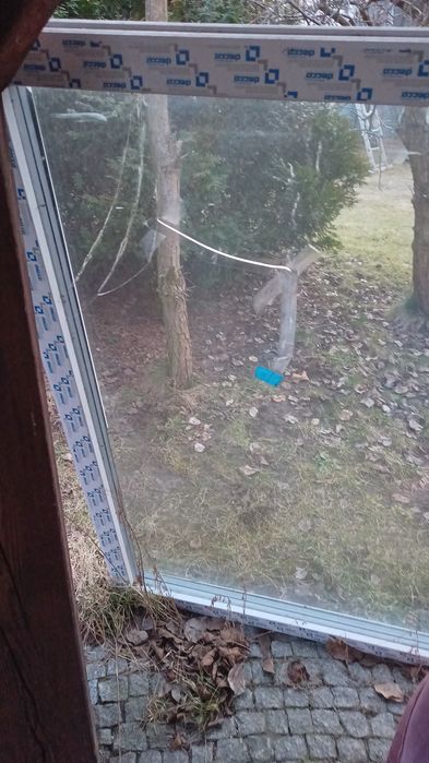 Szyba trójwarstwowa