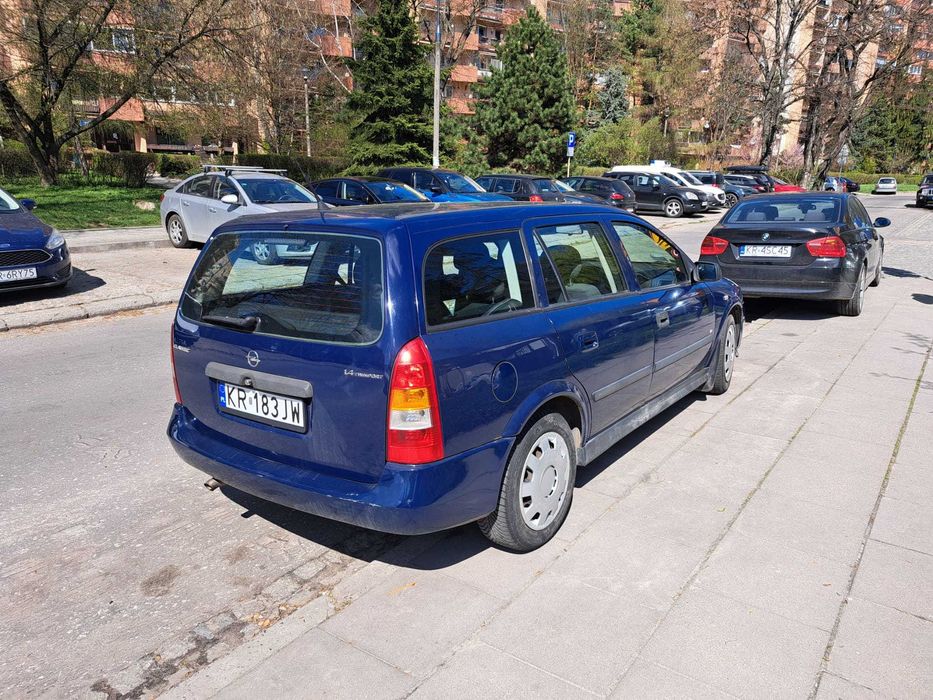 Opel Astra Karawan