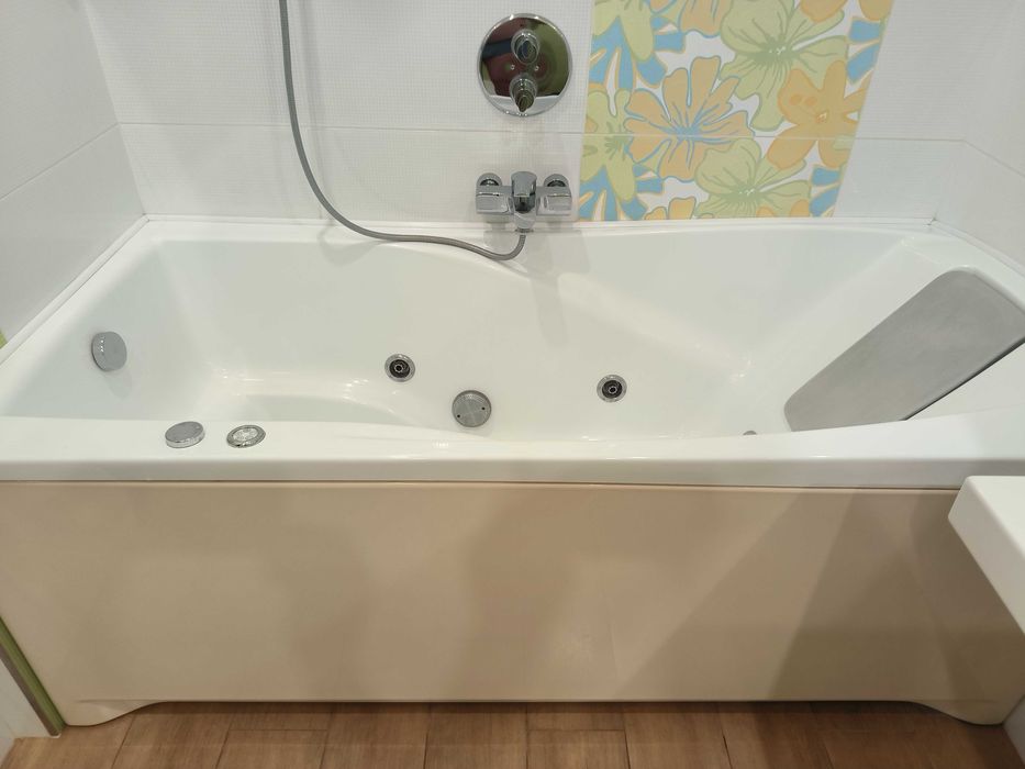Ванна с гидромассажем Кollers whirlpool