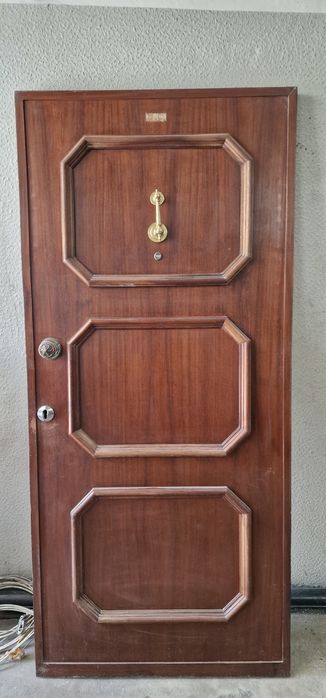 Portas de mogno com e sem vidro
