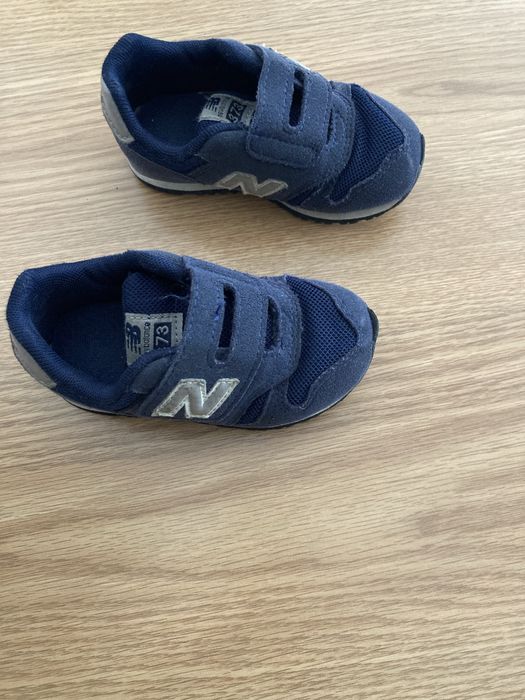 Tenis New Balance tamanho  22,5