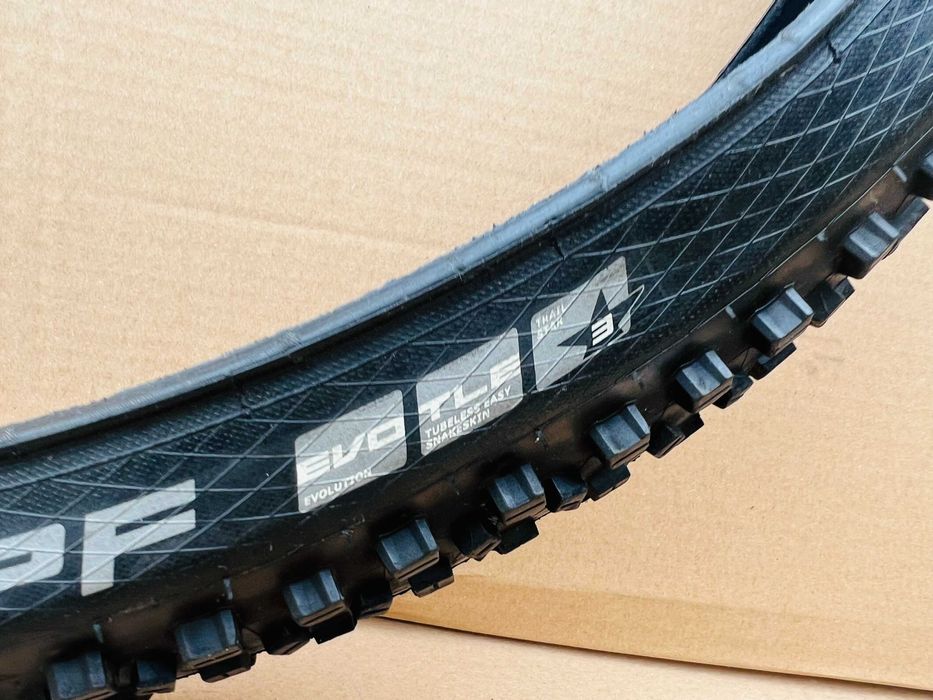 Opona SCHWALBE HANS DAMPF EVO 60-622 TLE 29x2,35" Trail Star 3 29"