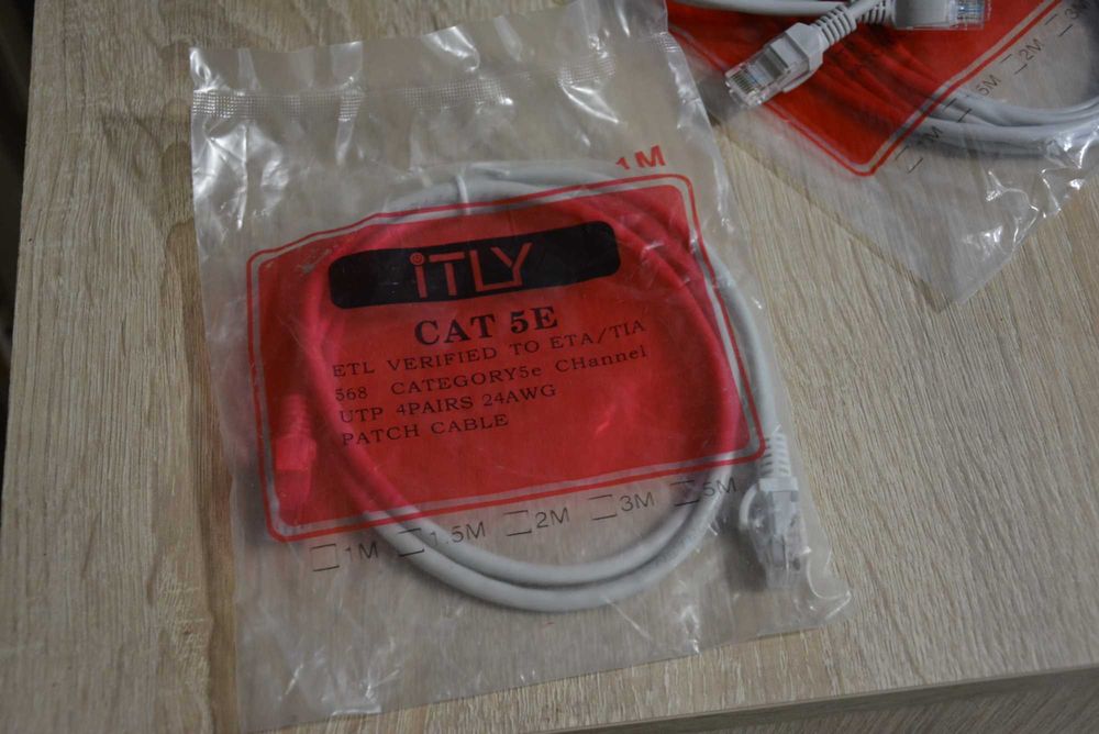 3x kabel internetowy CAT 5E długość: 1m,1m,2m