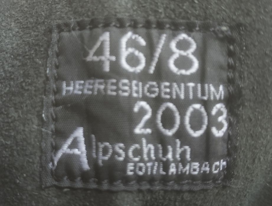 Берцы Австрия 

heereseigentum