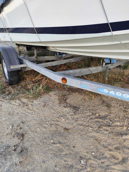 Lancha Autoconstrução c/ motor Mercruiser 230 hp 4 tempos