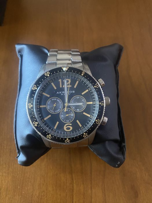 Relogio Akribos xxiv