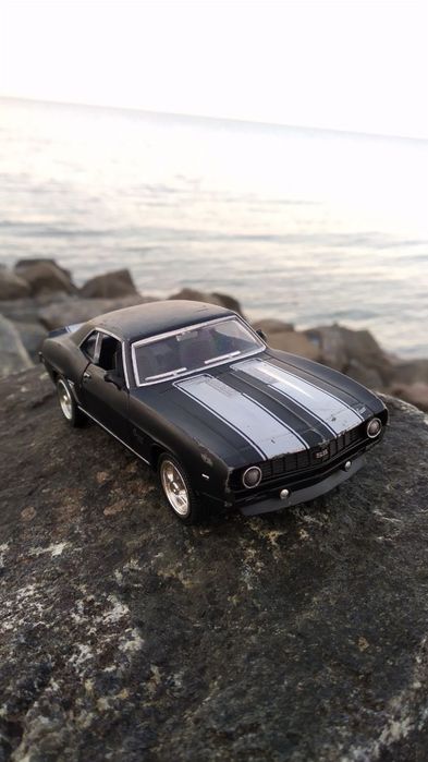 Модель машины Chevrolet (Chevy) Camaro 1969 1:36 13см CH554026 Инерцио