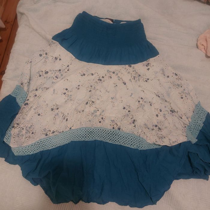 Zestaw/ Paka 5 szt ubrań + sandały gratis. L