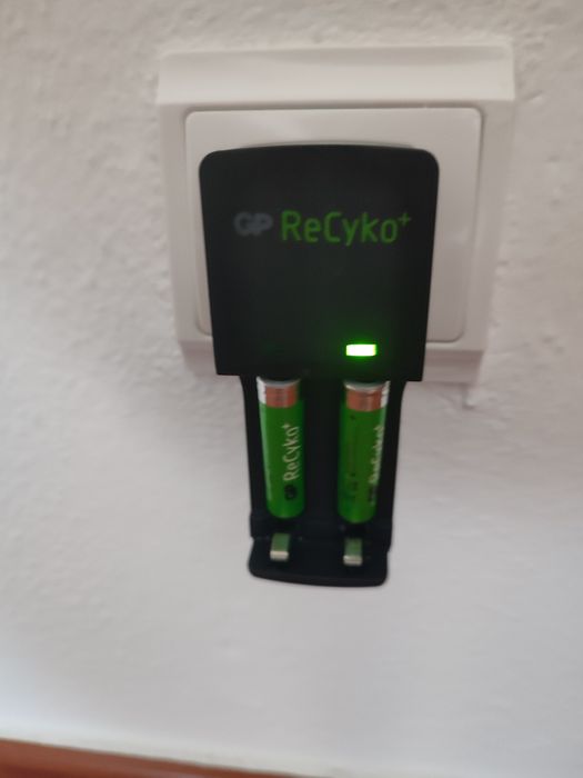 Carregador de pilhas