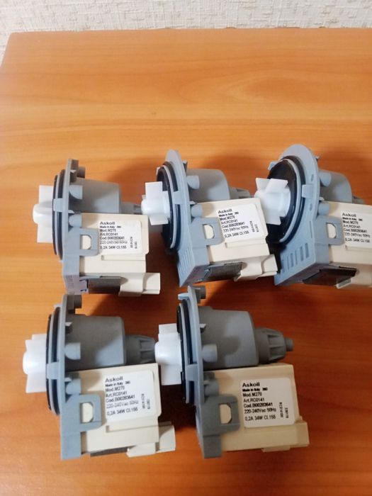 Сливний насос до стіральної машинки LG.  350 гривнів один