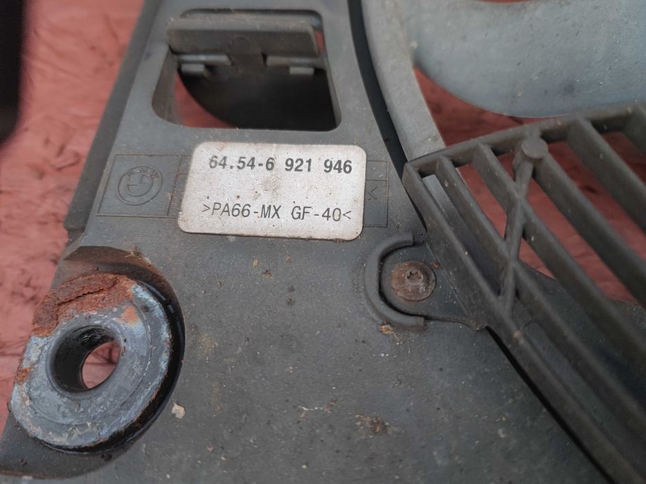 BMW E39 / E38 Oryginalny wentylator chłodnicy klimatyzacji 3 PINY OEM