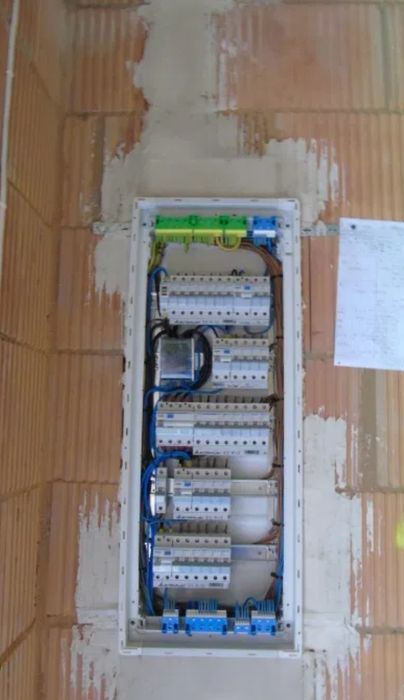 Usługi Remontowo-Budowlane / Elektryczne