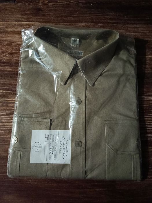 Stare wojskowe koszule