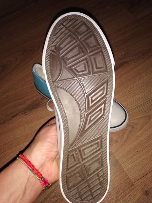 Tênis Adidas / All Star