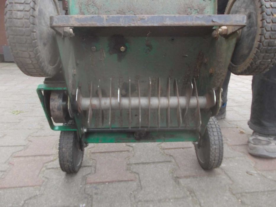 Wertykulator CTV 383B spalinowy